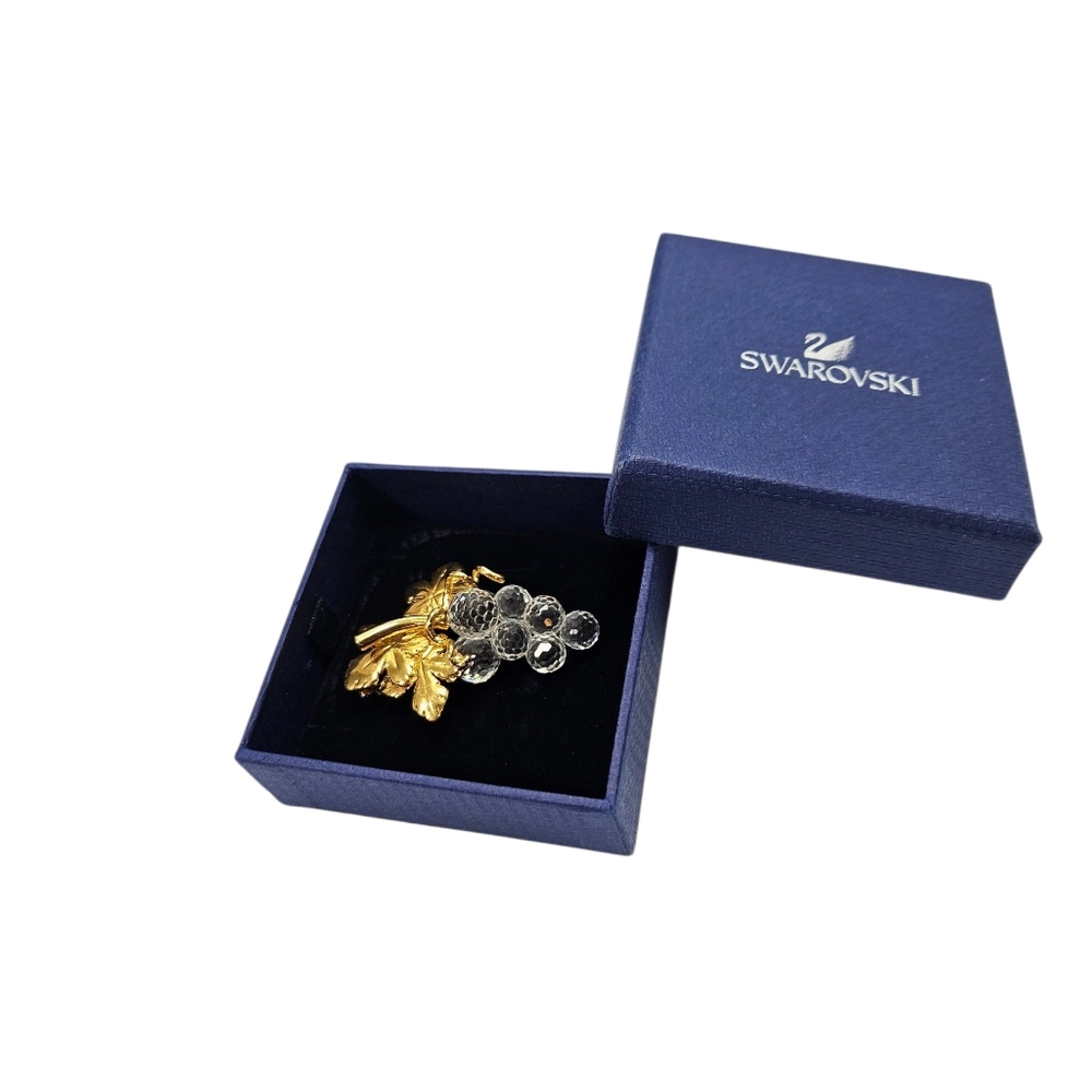 Swarovski Crystal Grapes Brooch – Collectible Gold Tone
